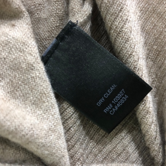 Marc Jacobs 100% Cashmere Button Down Sweater - Picture 7 of 8